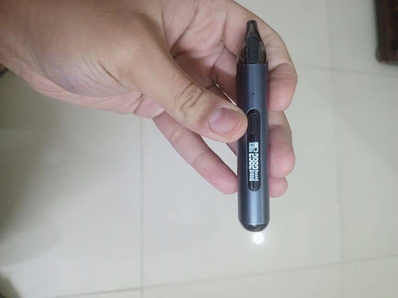 V thuru Pro with free disposable pod of yuoto 0