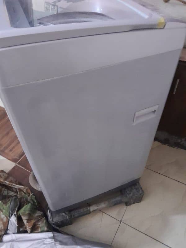 Haier Automatic washing machine model # HMW90-1789 6