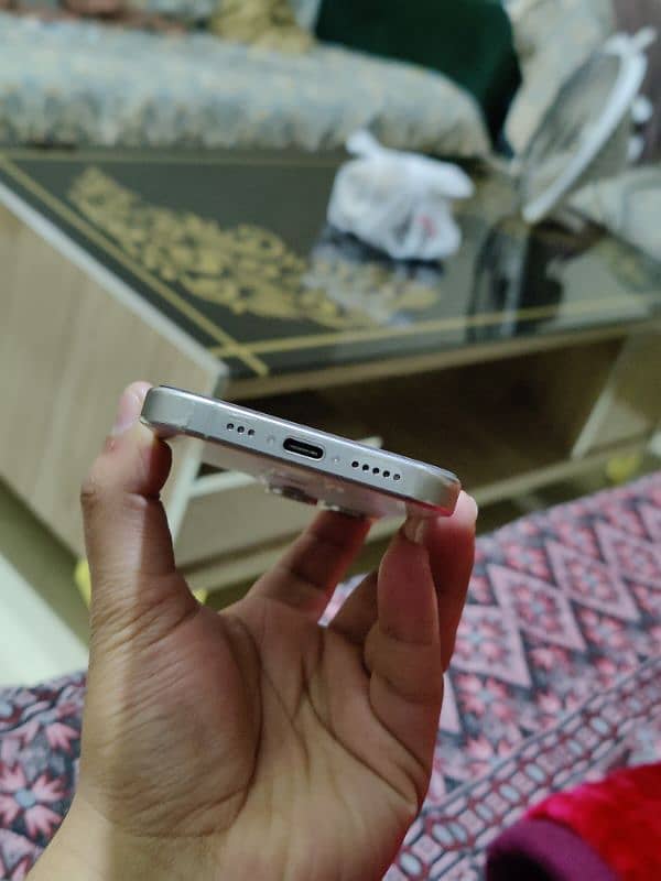 iphone 15 pro 256GB LLA factory unlock 3