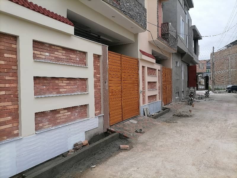 Prime Location Arbab Sabz Ali Khan Town Executive Lodges House Sized 3 Marla 2