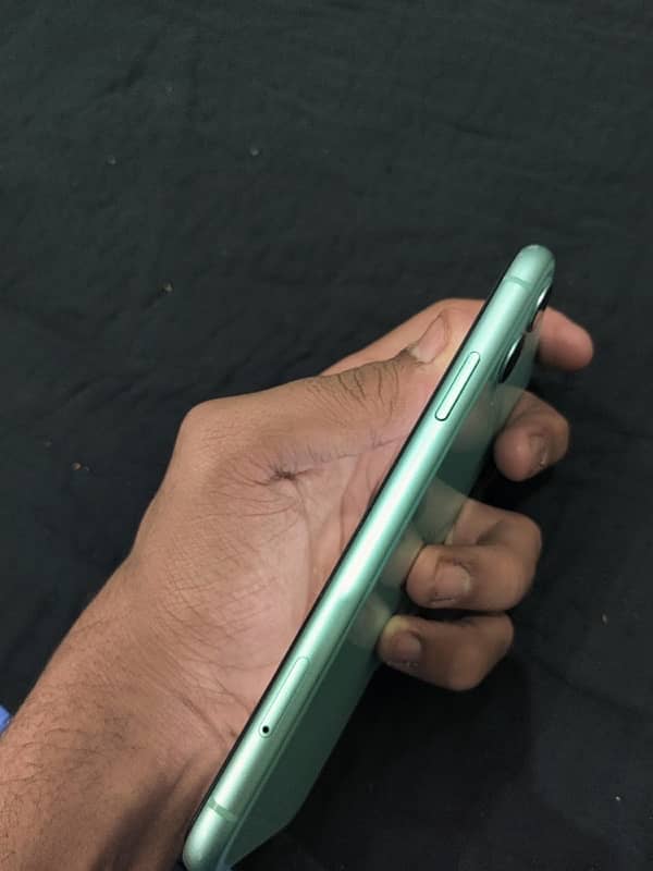 IPHONE 11 64GB factory 4