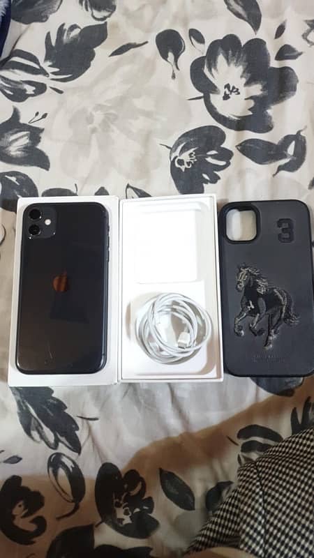 iPhone 11 256GB exchange possible 10