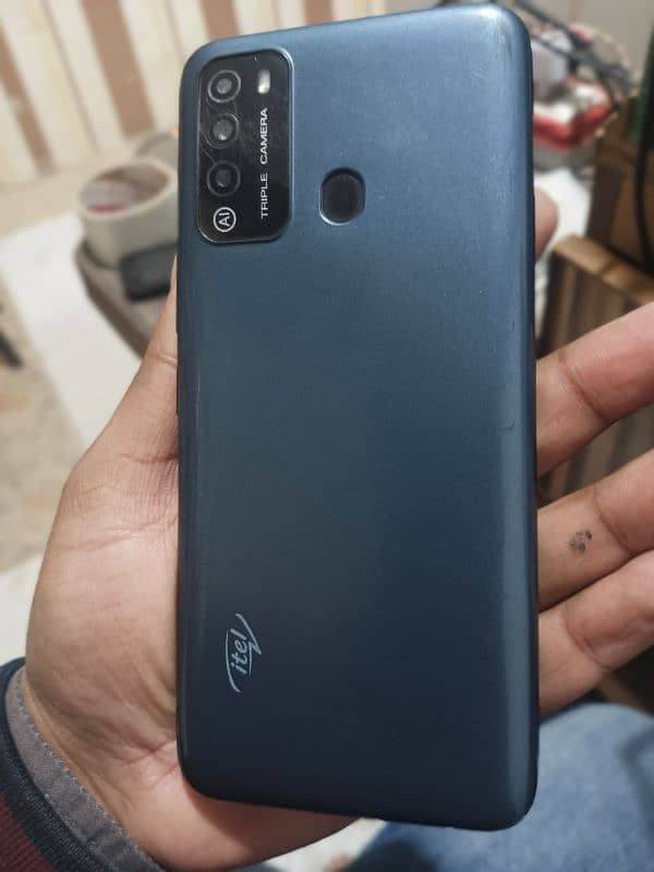 itel vision 2.3gb ram 64 rom 4