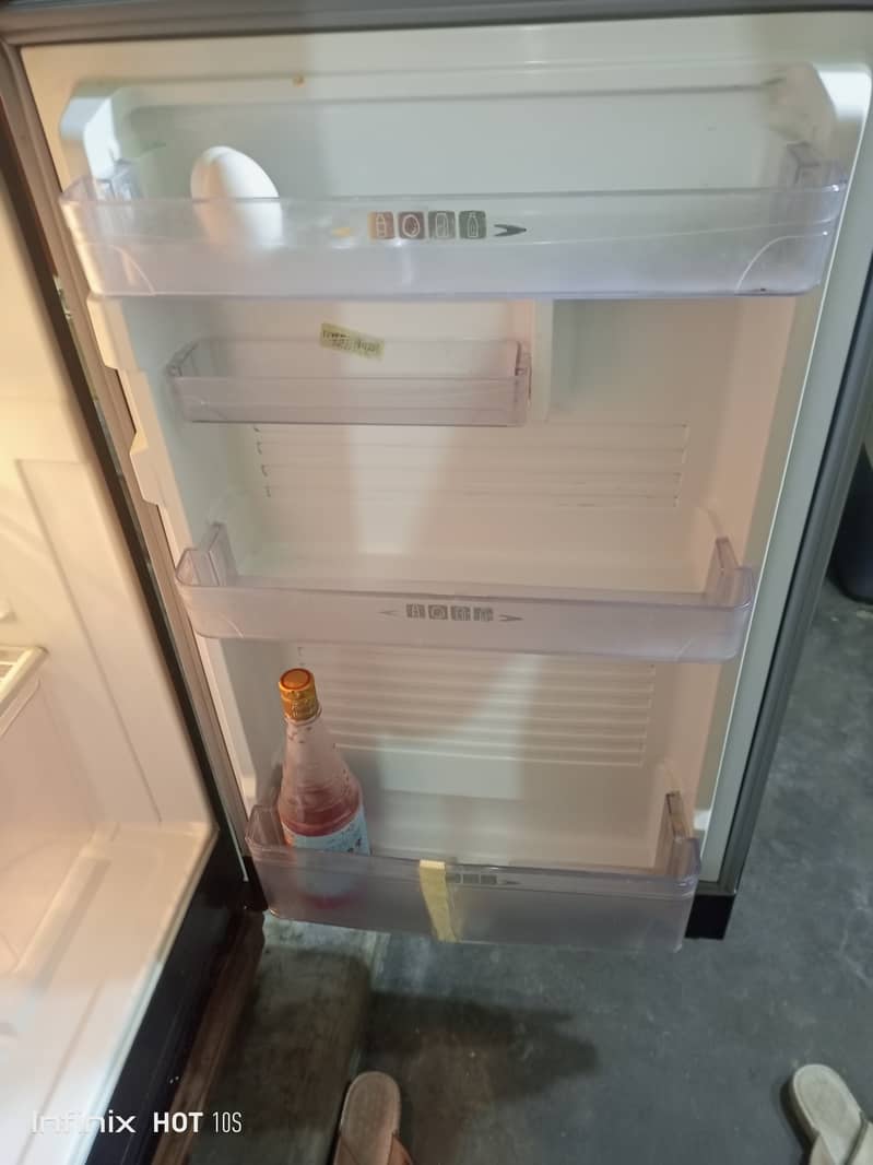 Dawlance Fridge medium 5