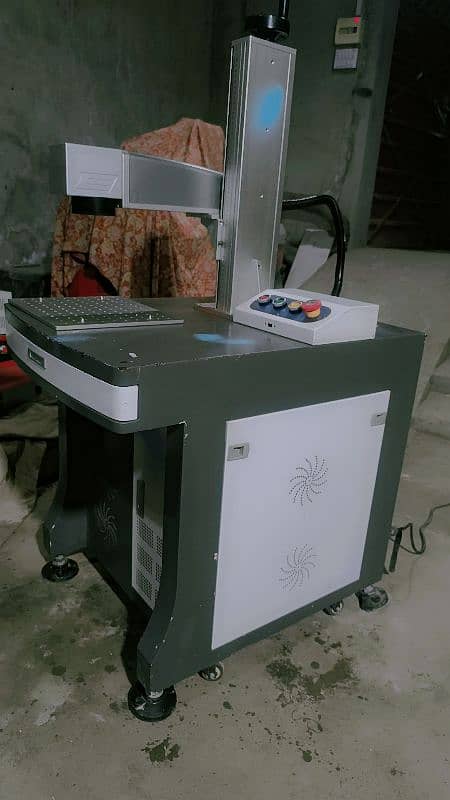 fiber laser marking machine 1