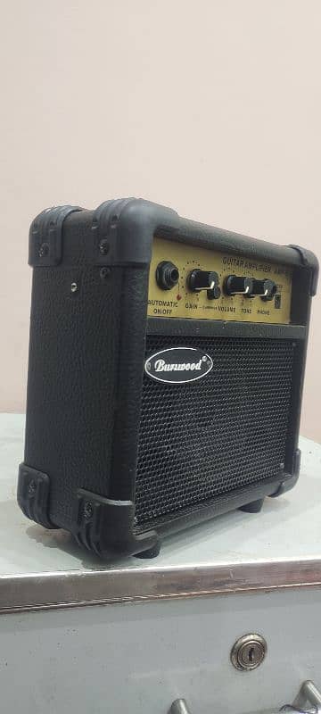 Amplifier for guitar 1