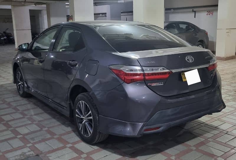 Toyota Corolla Altis X 2021 1