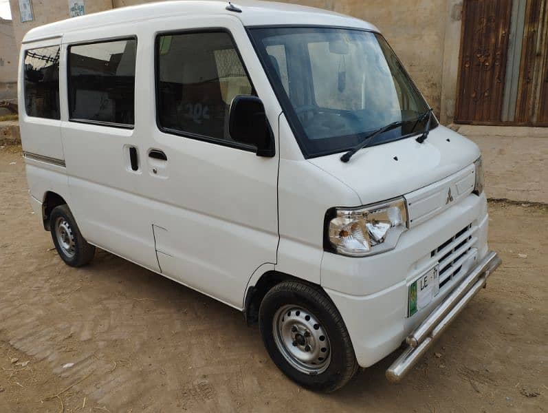 Mitsubishi Minicab Bravo 2017 0