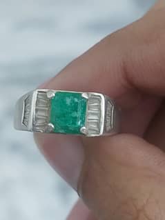 100% Swat origin Emerald ring for Sale