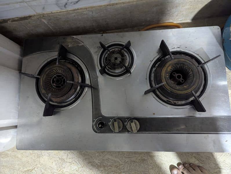 stove saaf condition on ha 5k fnf last ha auto ignition wala ha 1