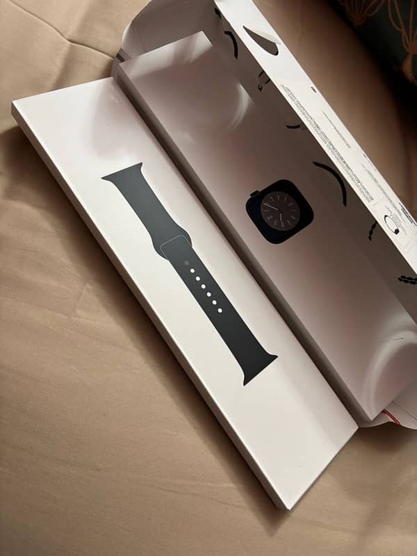 Apple Watch Series 8 41mm Midnight Black 3