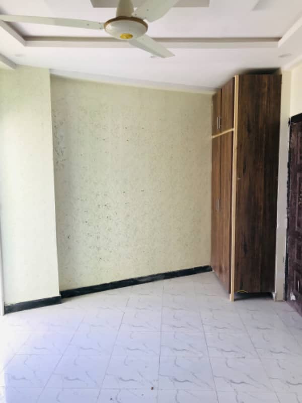 One Bedroom Apartment Available For Rent 4