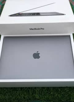 Apple MacBook pro (256Gb) Good condition WhatsApp(03274117805)