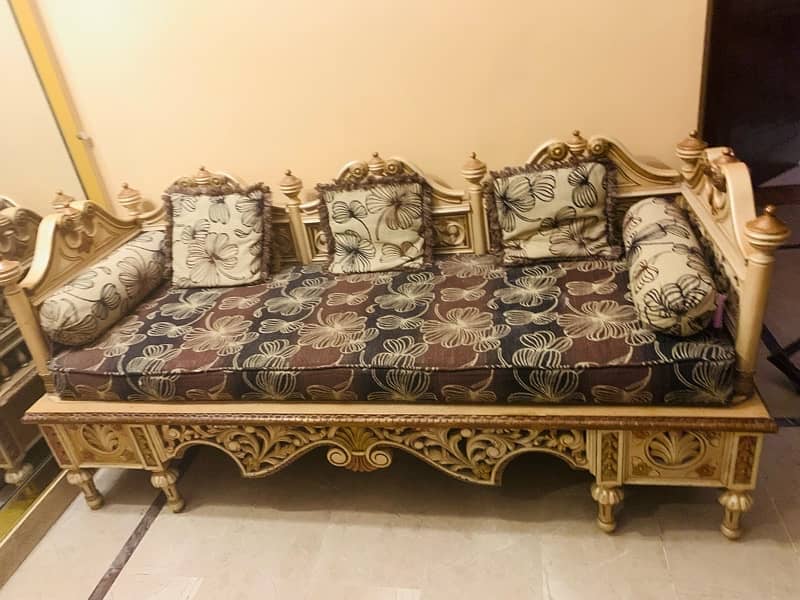 3 seater deco work sofaa 3