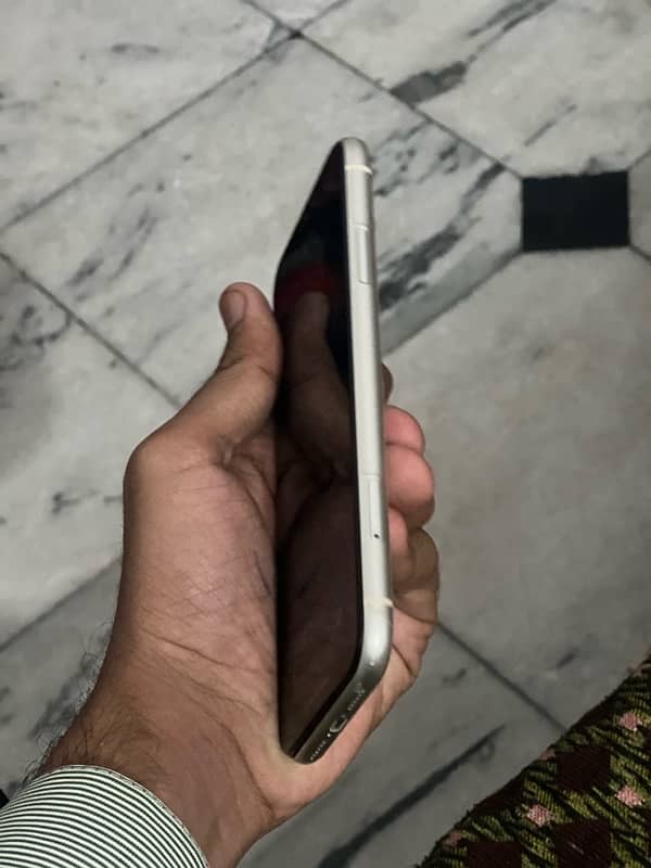 iphone 11 tro tone onn ha panel change 75 health condition new ha 2