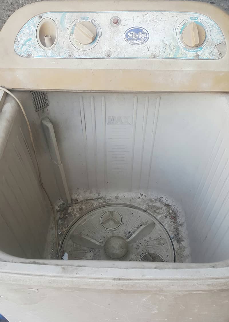 Washing machine used but reliable 0