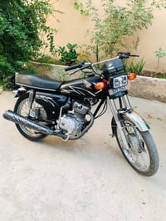 Honda 125cc bike WhatsApp number 0326/410/7761