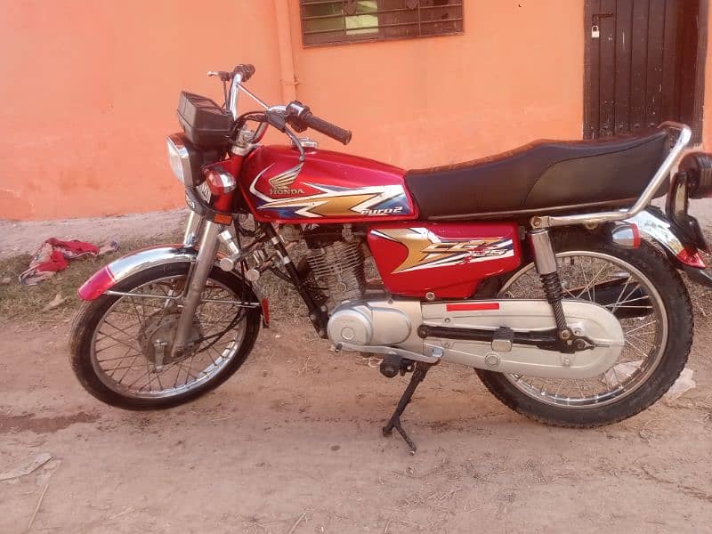 Honda 125 model 20 Lahore no biometric available 3