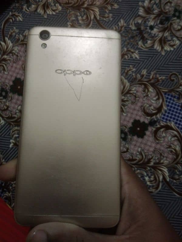 Oppo A37 2 gb ram 16 gb memory 3