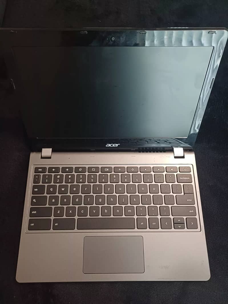 Acer C740 Slimmest 5th Gen Laptop 4/128 4