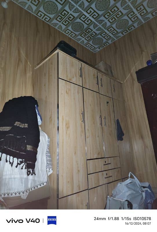 Wardrobe for Sale 0