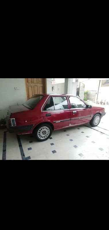 Nissan Sunny 1985 3