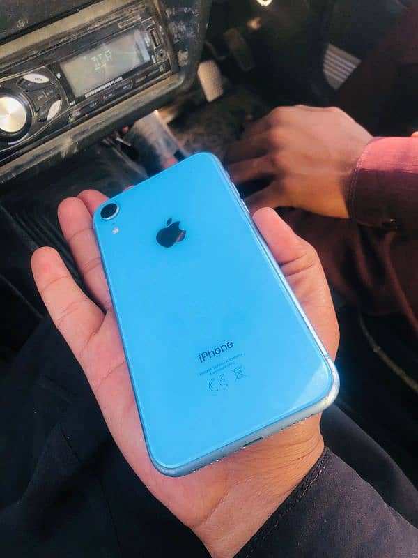 iphone XR 128gb still sim working jazz 2