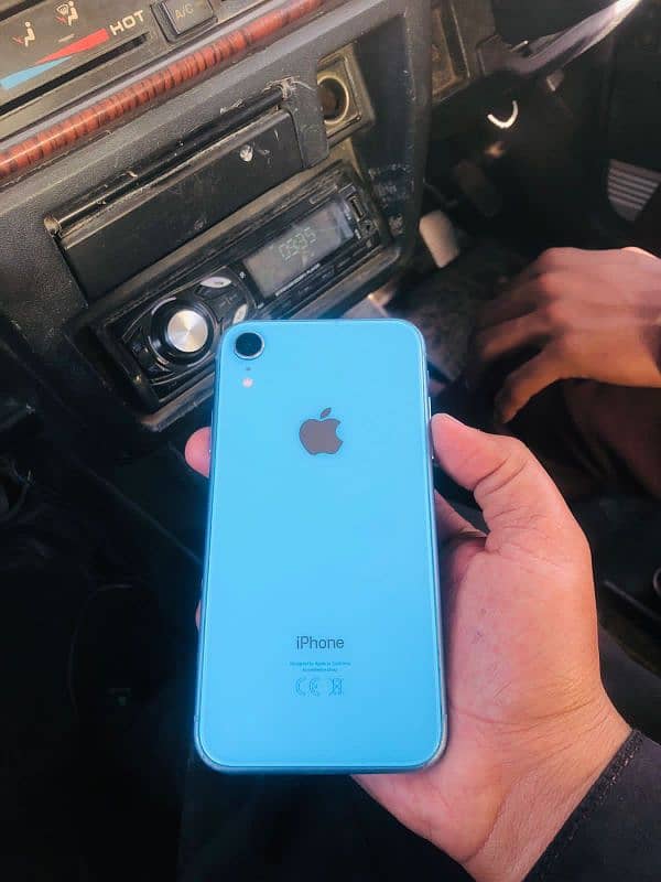 iphone XR 128gb still sim working jazz 3