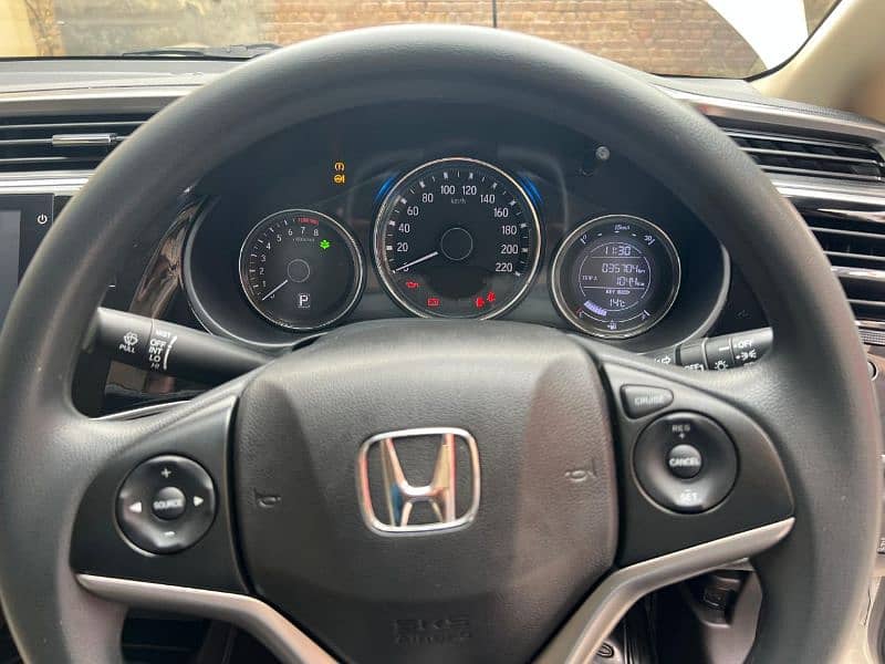 Honda City Aspire 1.5CVt total genuine 5