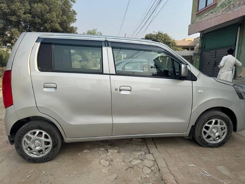 Suzuki Wagon R 2018 3