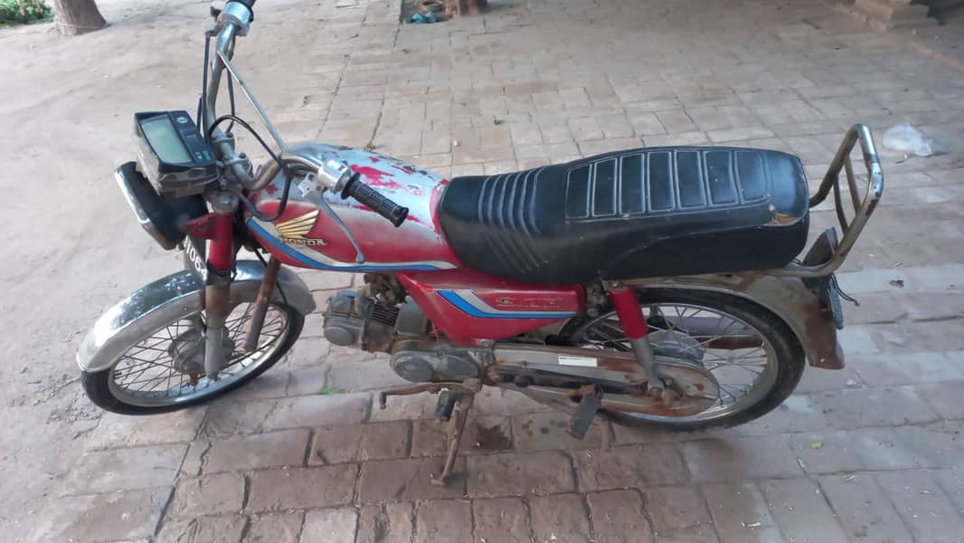 Honda CD 70 1989 5