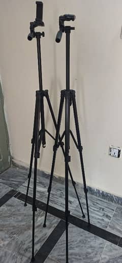 Tripod Stand With Mobile Holder  0306/16/744/60