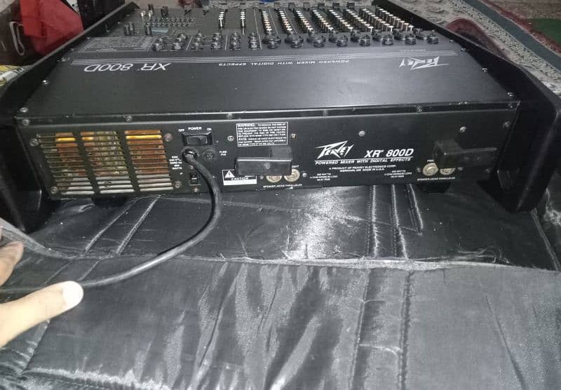 peavey XR 800D 5