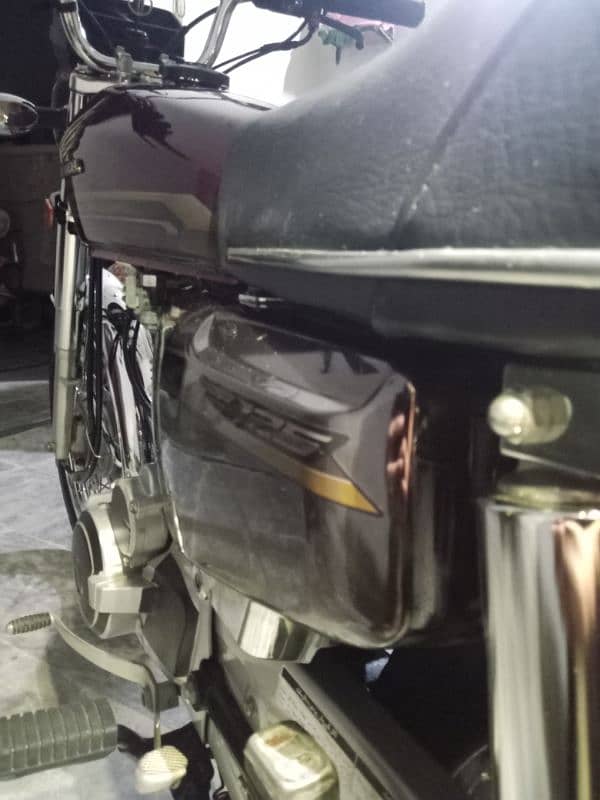 Honda CG125 Special Edition (Self Start) 6