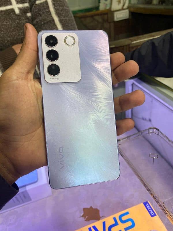 vivo v27e 16 256 03295279735 2