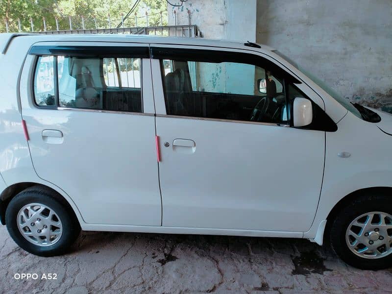 Suzuki Wagon R 2018 3