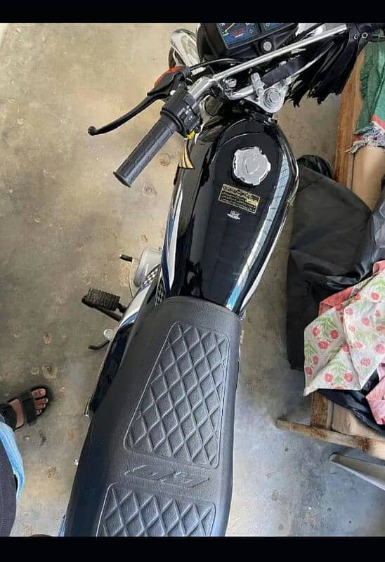 Honda cg 125 2025 model Scratchless 10/10 condition 1