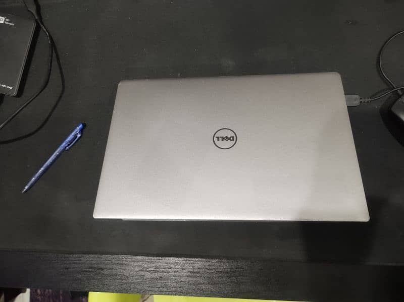 Dell XPS 1