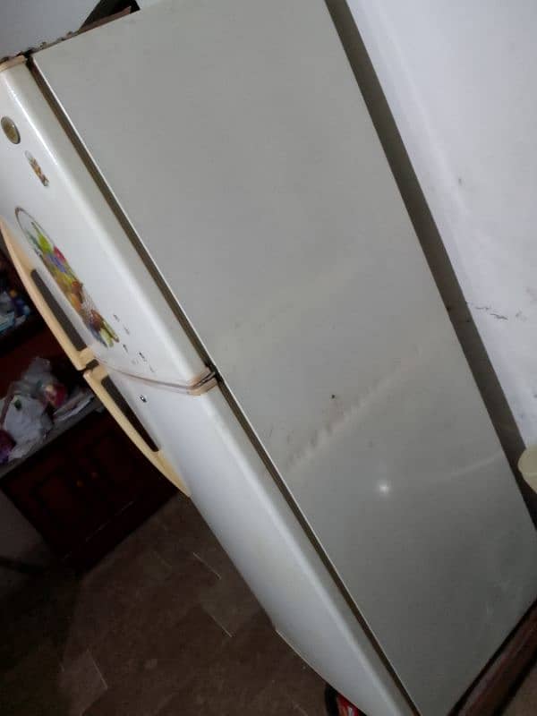 LG No Frost Refrigerator 2