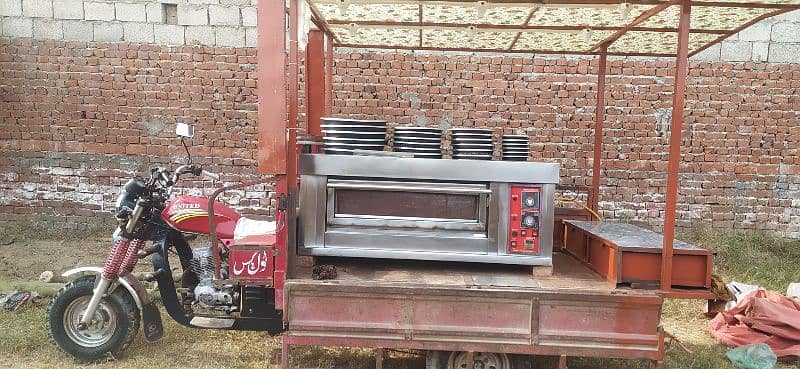 pizza oven bilkul new condition me hy 9