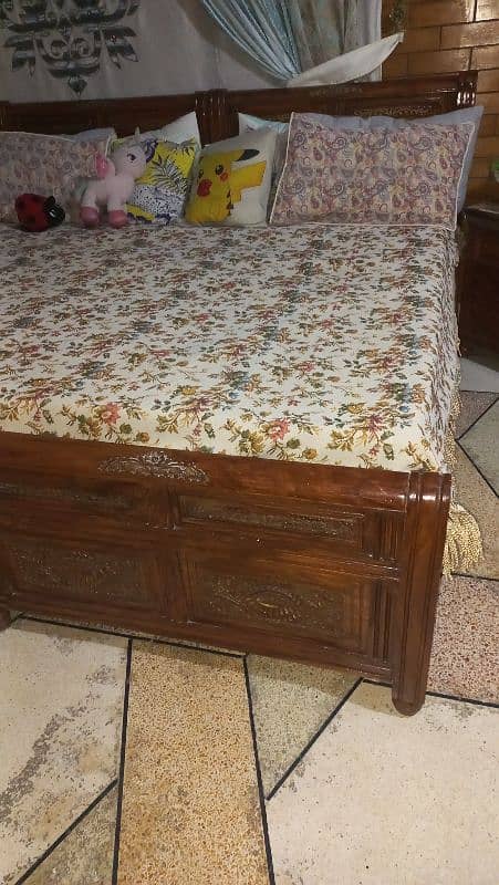 Two New Single Sheesham Wood Solid Beds with side tables 3