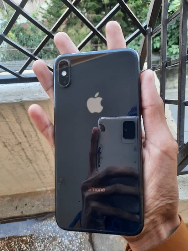 iphone xsmax 64 gb 0