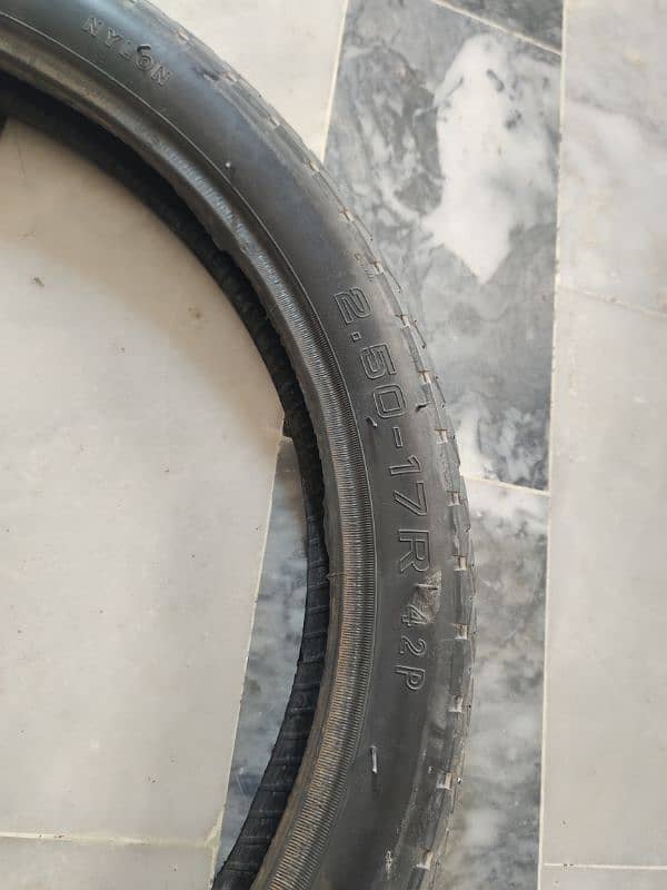 cd 70 tyre sarvic cheetha 6ply 2