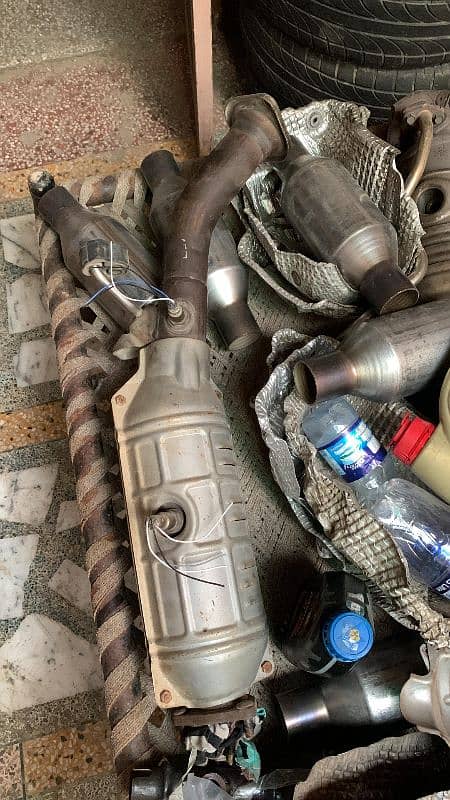 Mehran Prius Civic Prado Mercedes Honda Altis City Catalytic Silencer 1