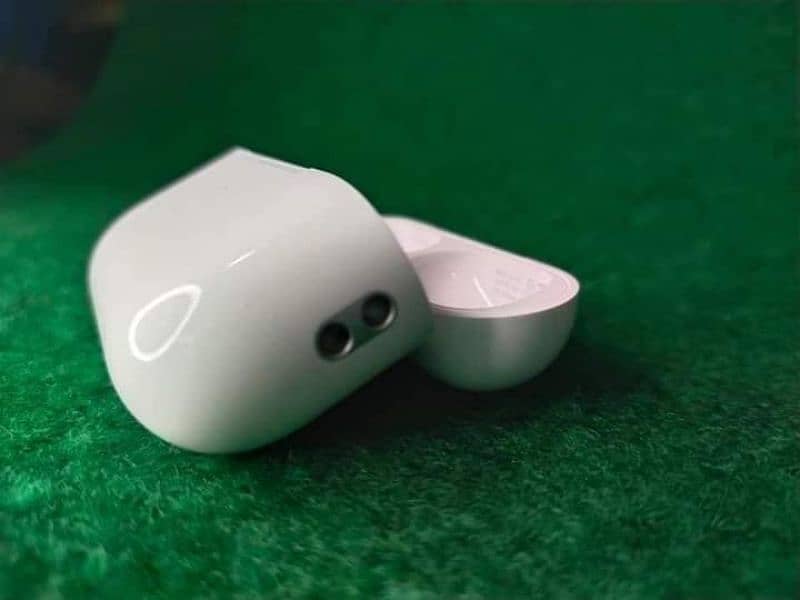 Airpods Pro 2 ( buzzer edition ) 1