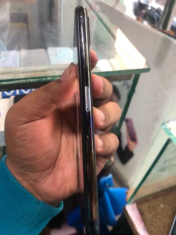 iphone xsmax 256 gb 3