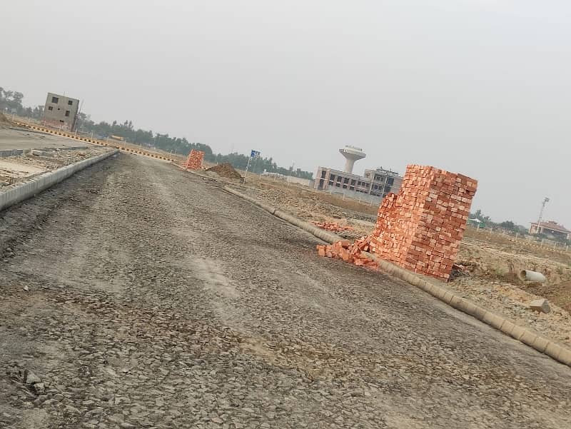 A Stunning Prime Location Residential Plot Is Up For Grabs In LDA City Lahore 4