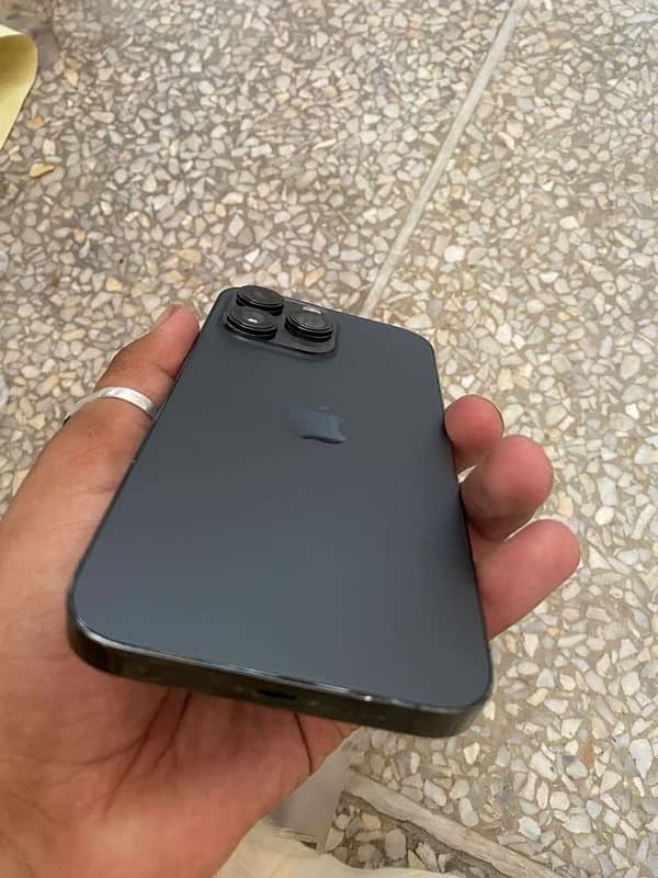 I phone 14 pro max 256gb deep black 2