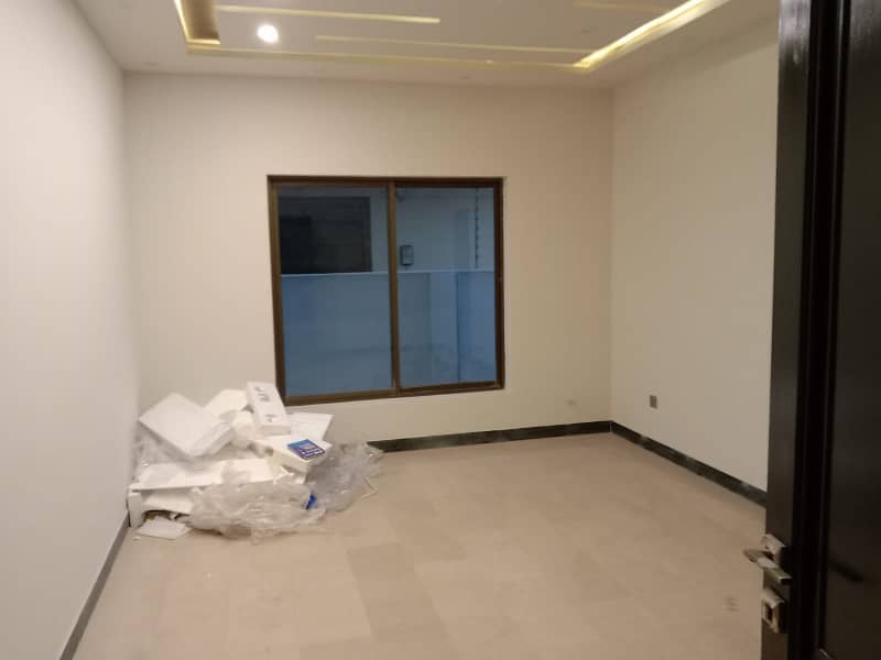 1 Kanal Luxury Out House Prime Hot For Rent Dha Phase3 16