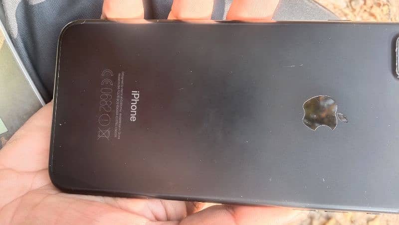 i phone 7 plus in best condition non pta block 3